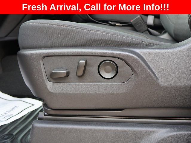 Certified 2024 Chevrolet Silverado 1500 Custom AWD/4WD image 36