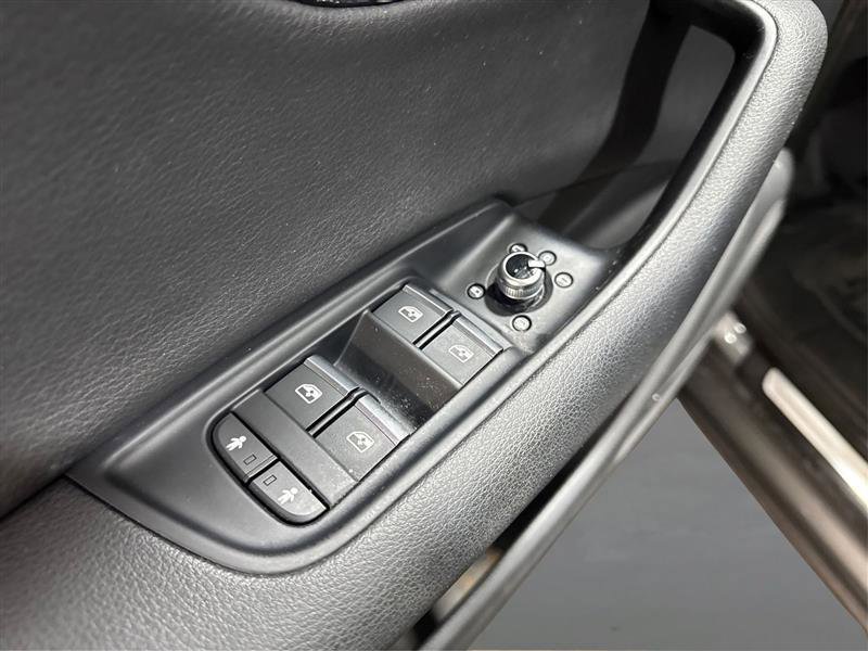 Used 2017 Audi Q7 2.0T Premium Plus w/ Premium Plus Package image 29