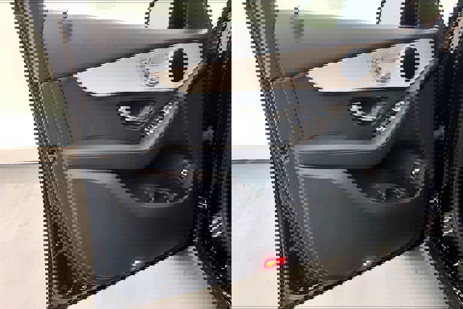 Certified 2022 Mercedes-Benz GLC 300 image 19