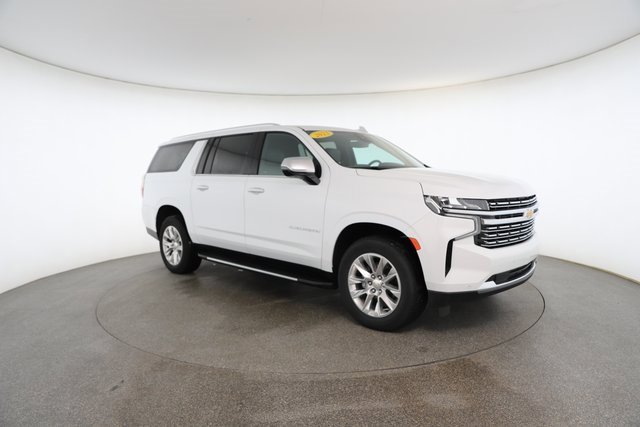 Used 2023 Chevrolet Suburban Premier image 25