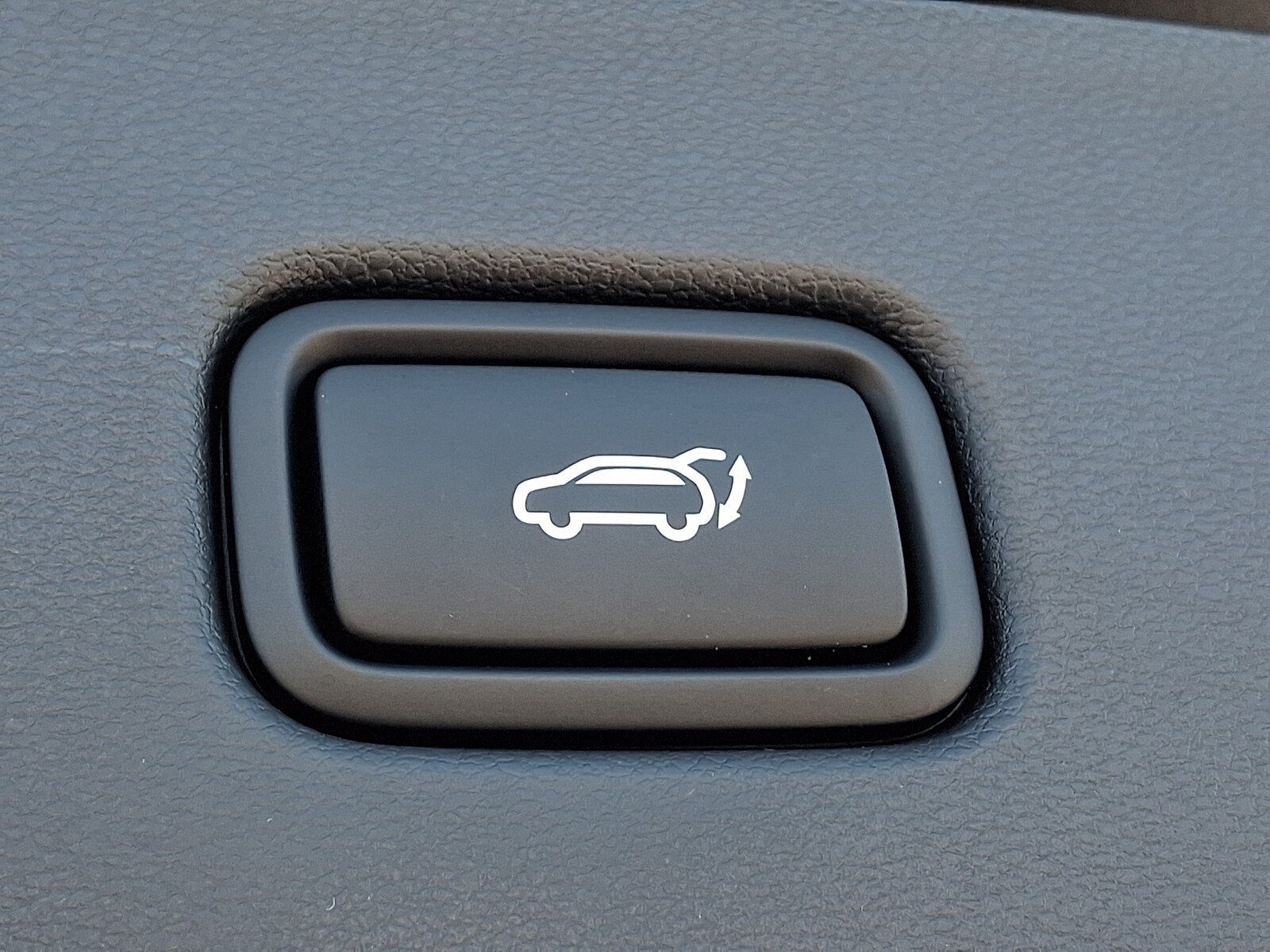 Certified 2025 Hyundai Tucson Limited AWD/4WD image 32