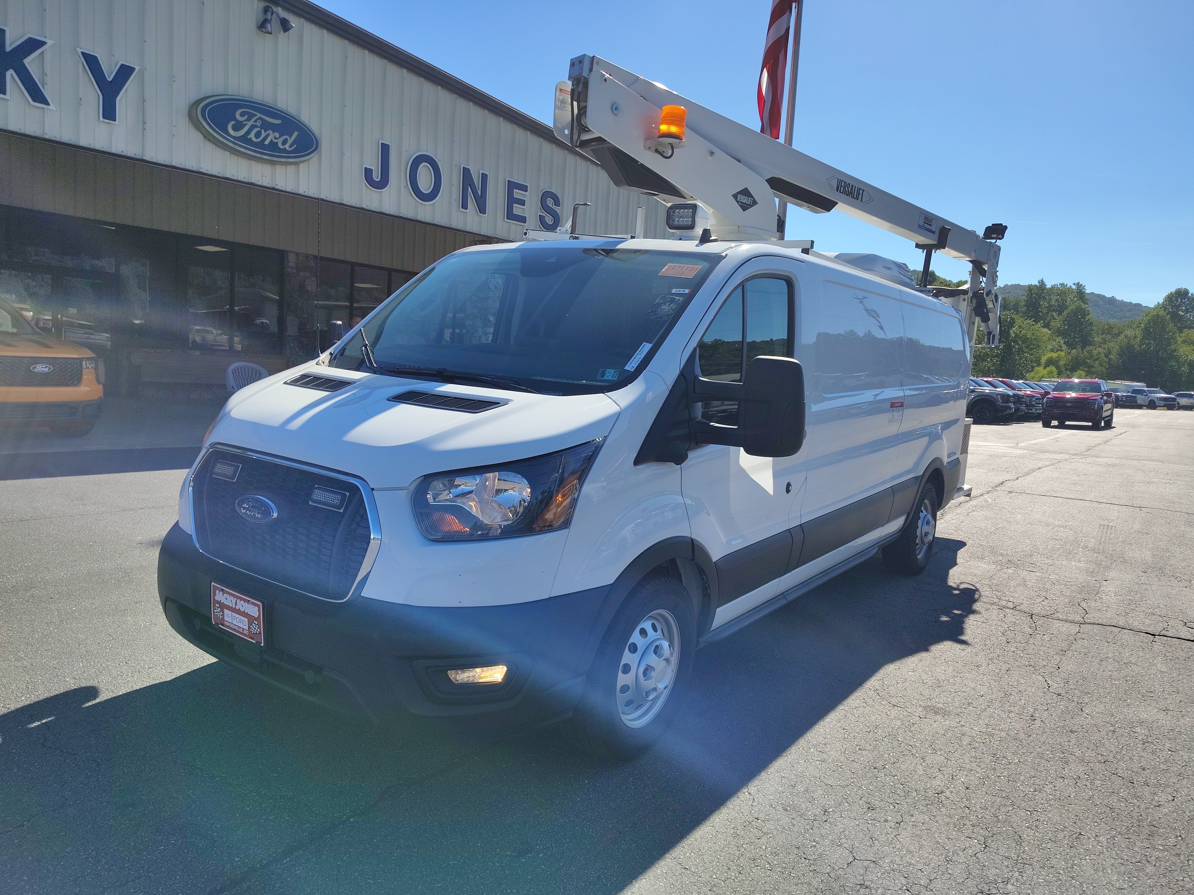 Used 2023 Ford Transit 350 Low Roof w/ Upfitter Package RWD image 3