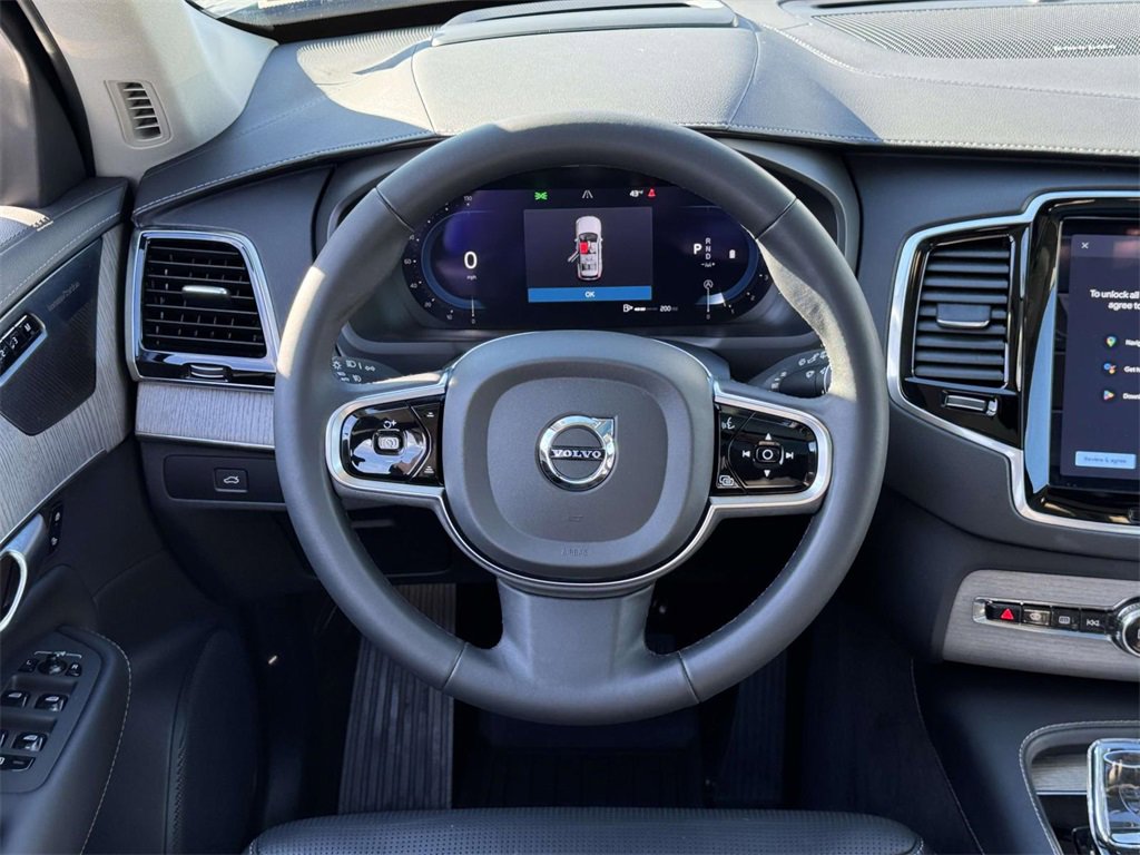Certified 2024 Volvo XC90 B6 Ultimate w/ Protection Package Premier image 12