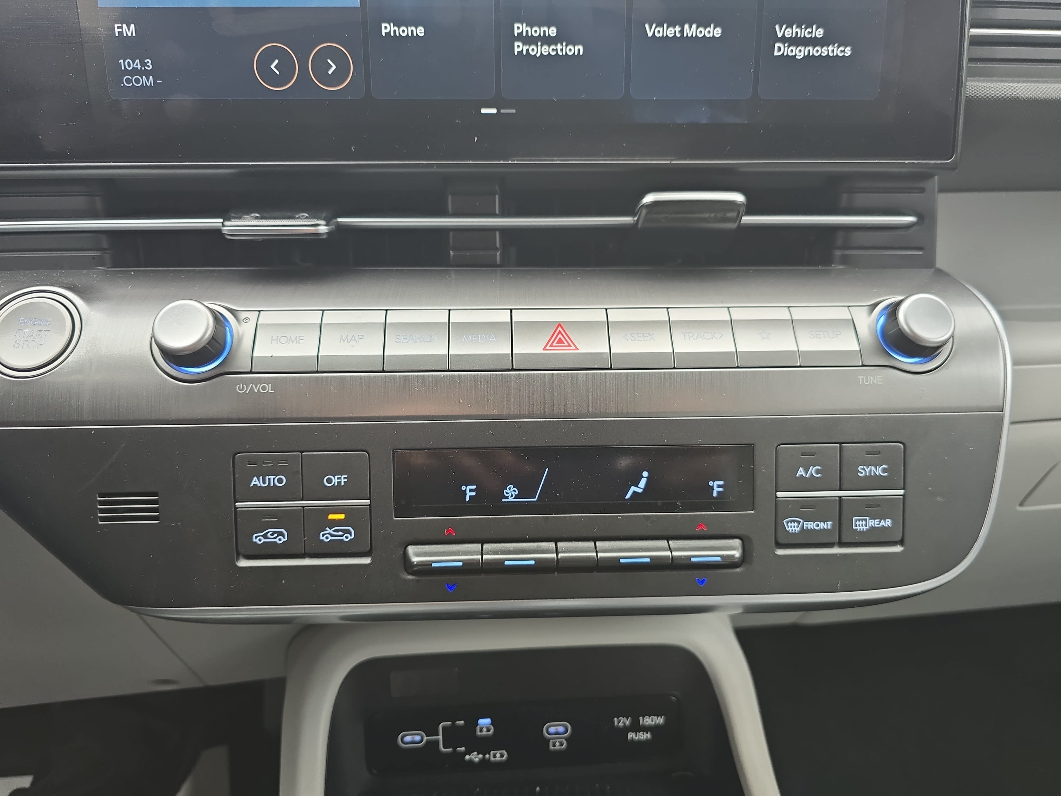 Used 2025 Hyundai Kona SEL FWD image 23