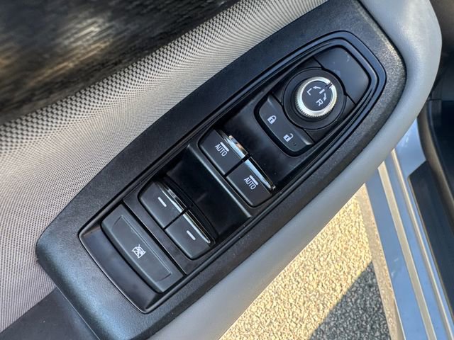 Used 2025 Subaru Legacy Premium image 27
