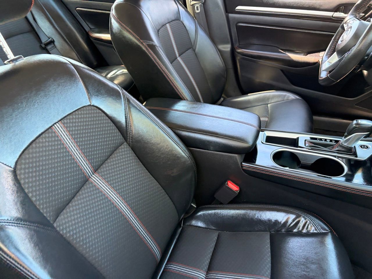 Certified 2025 Nissan Altima 2.5 SR FWD image 11
