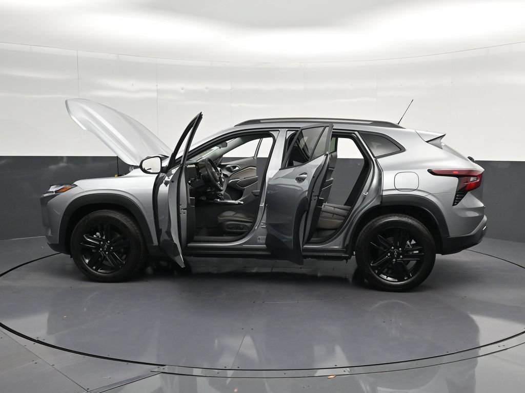 Used 2026 Chevrolet Trax ACTIV FWD image 37