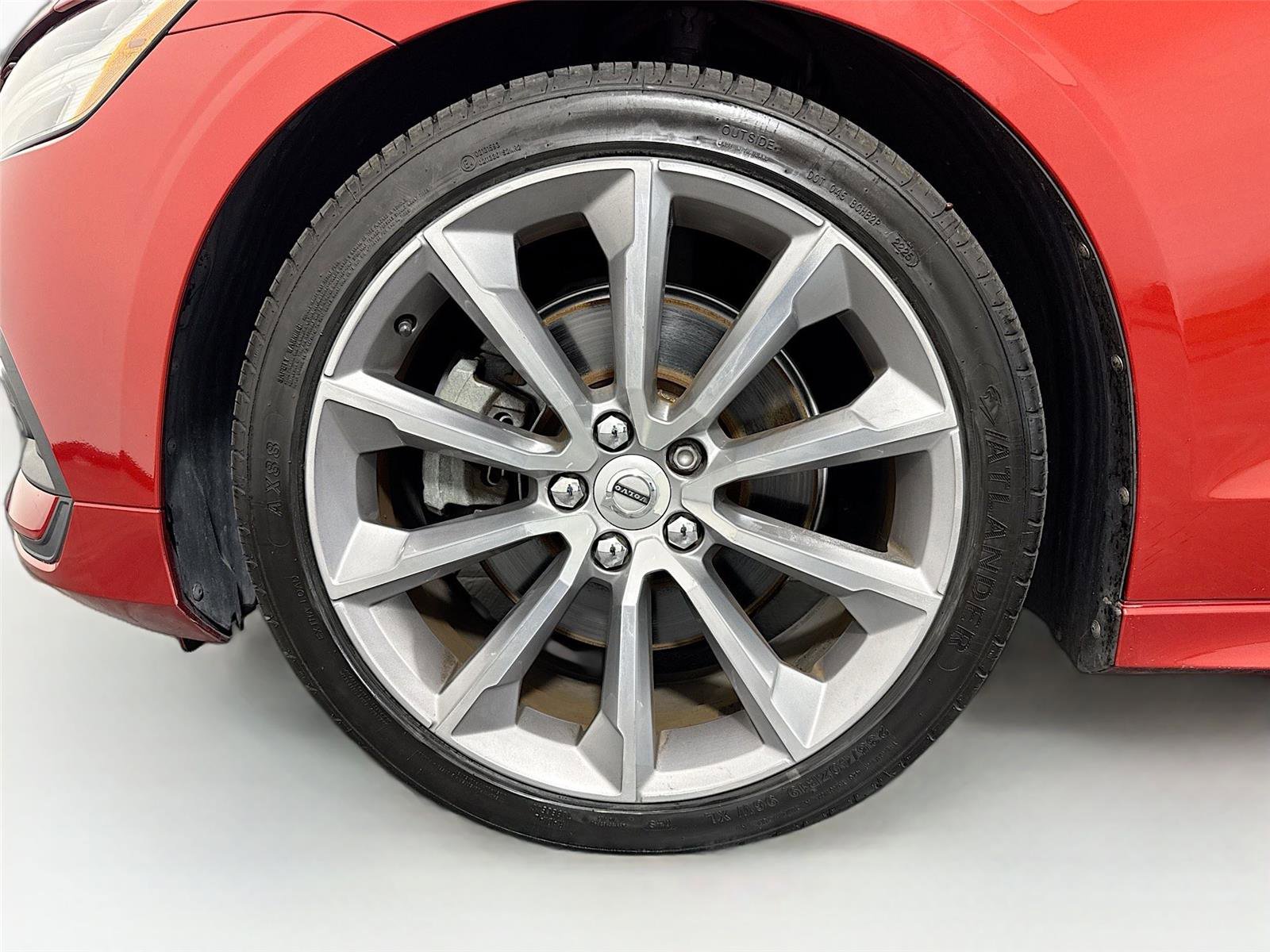 Used 2019 Volvo S60 T5 Momentum w/ Premium Package image 31