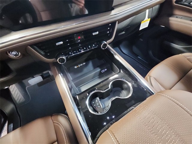 New 2026 Chevrolet Suburban High Country image 11