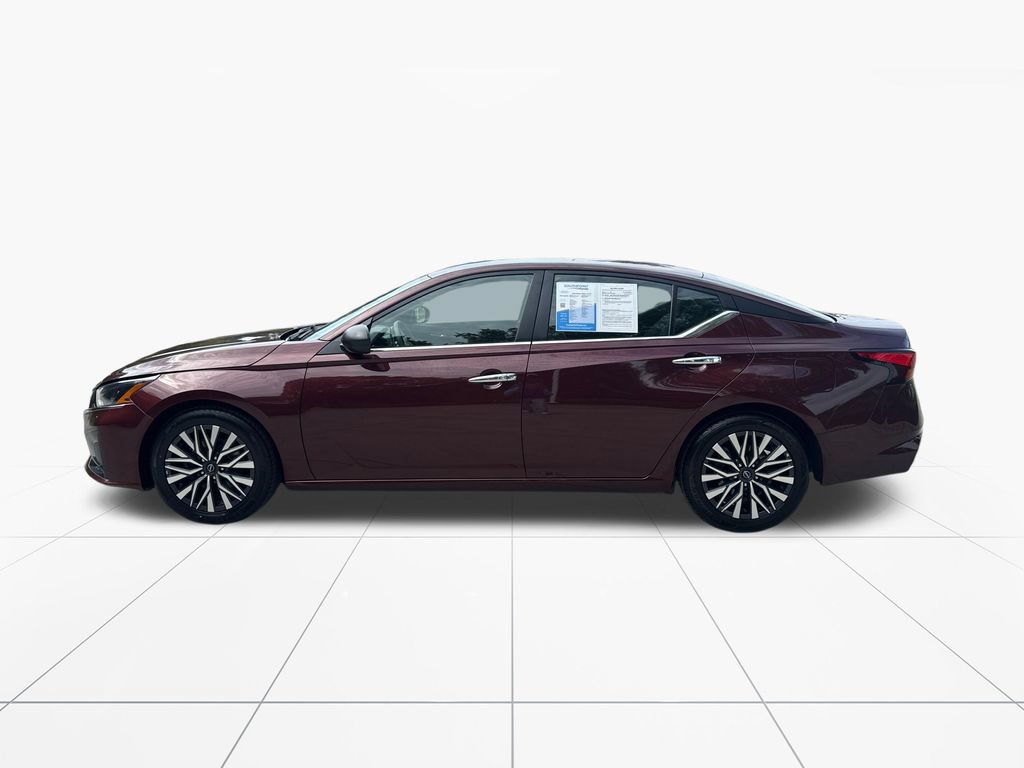 Used 2024 Nissan Altima 2.5 SV FWD image 4