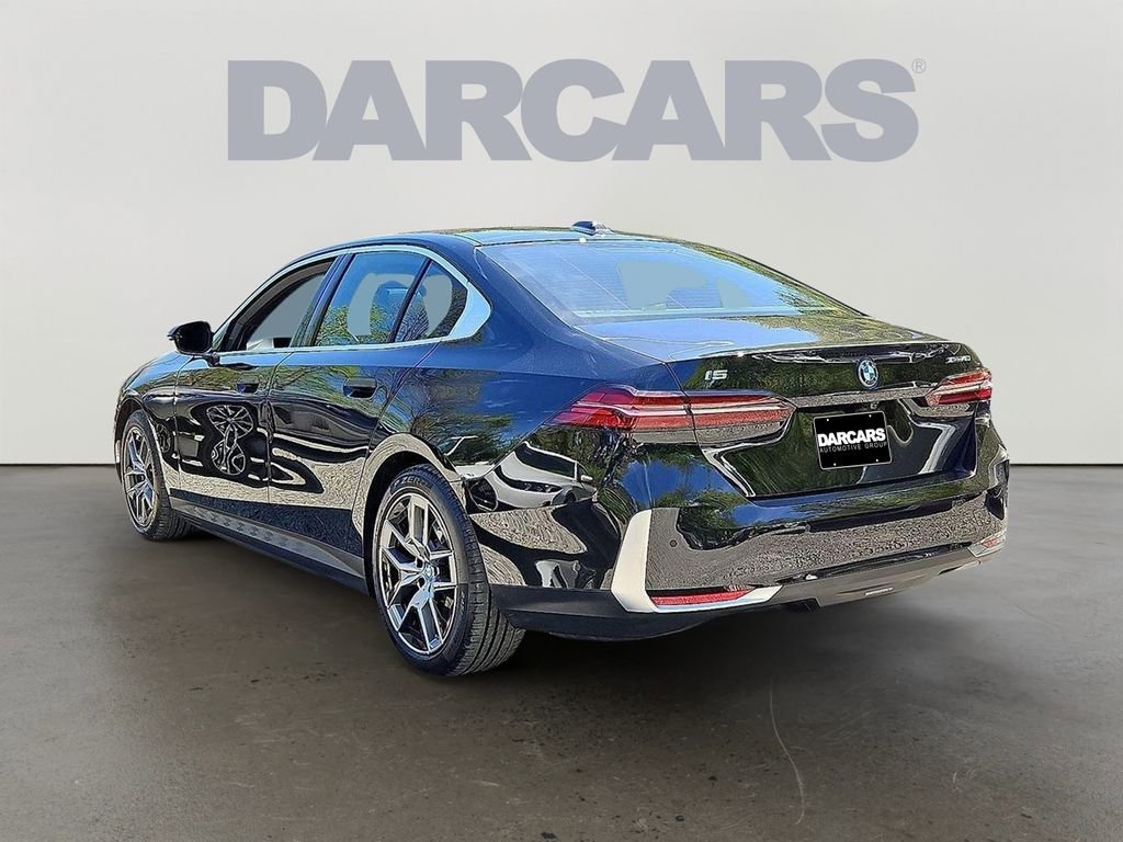 Used 2025 BMW i5 xDrive40 image 4