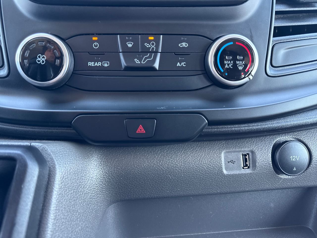 Used 2023 Ford Transit 250 Low Roof AWD w/ Exterior Upgrade Package image 19