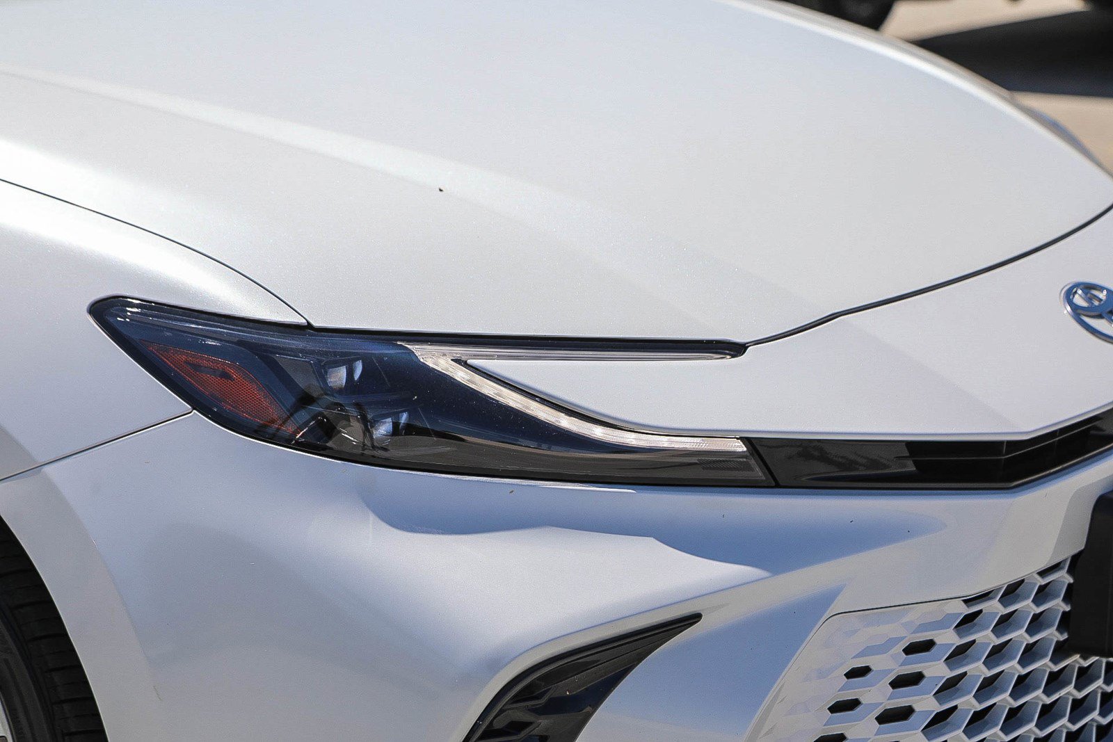 Used 2025 Toyota Camry XSE w/ Premium Package FWD image 8