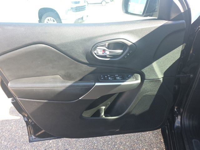 Used 2020 Jeep Cherokee High Altitude image 9