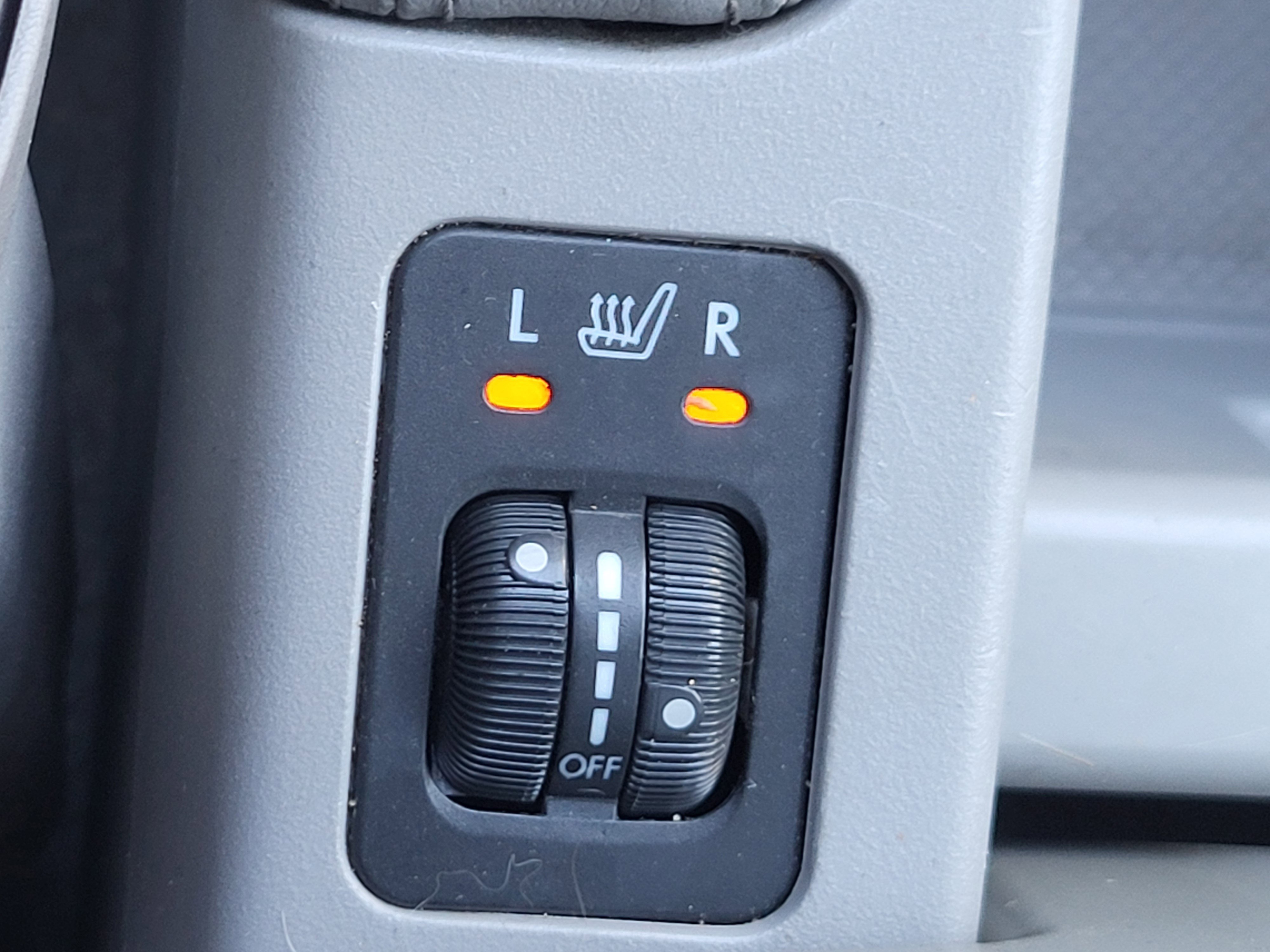 Used 2010 Subaru Forester 2.5X Limited w/ Popular Equipment Group 4B image 19