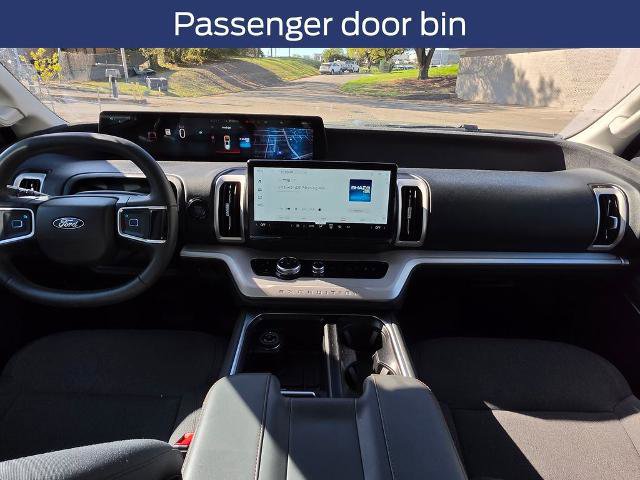 Certified 2025 Ford Expedition Active image 10