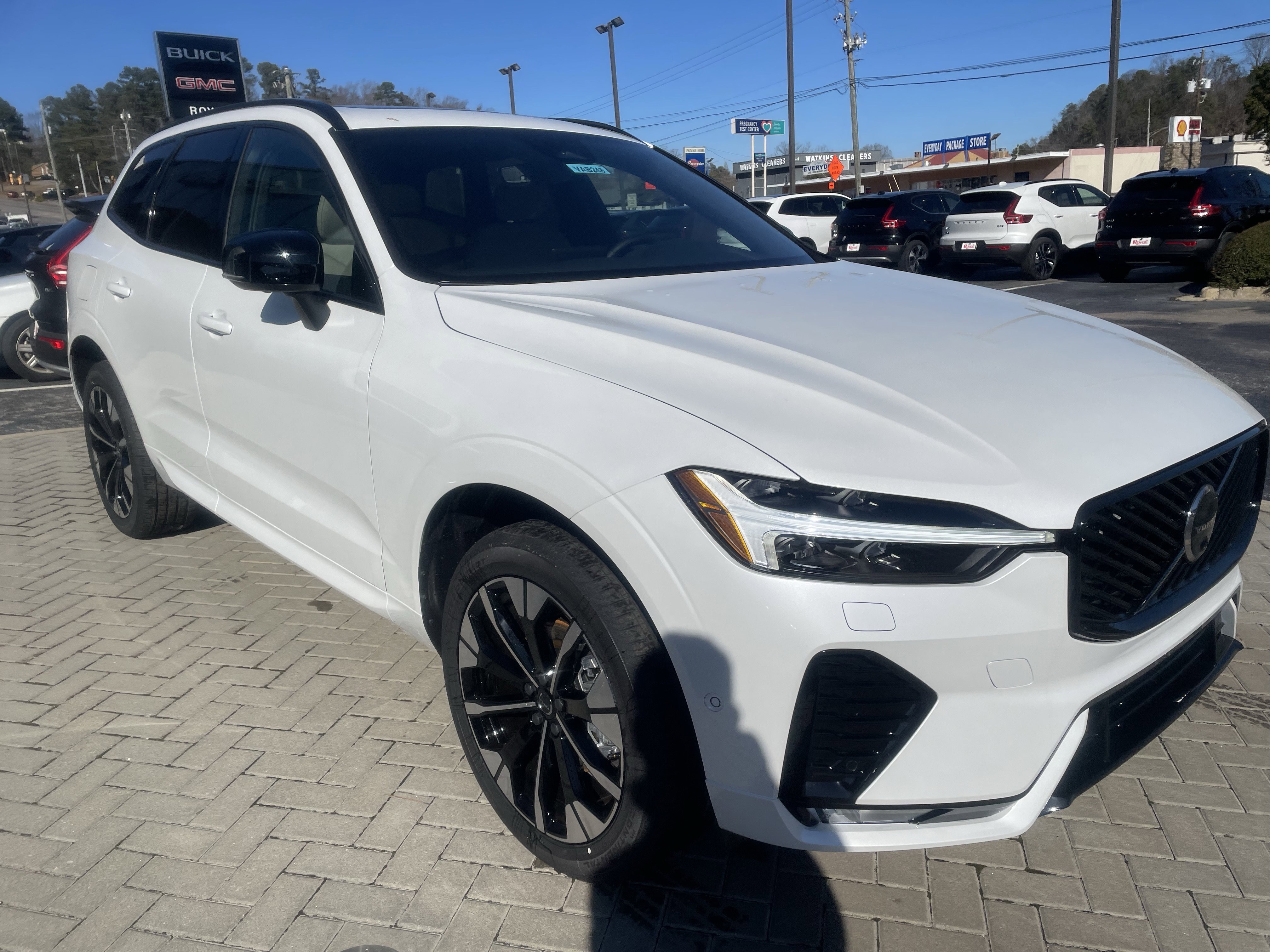 New 2026 Volvo XC60 B5 Plus w/ Protection Package Premier image 3