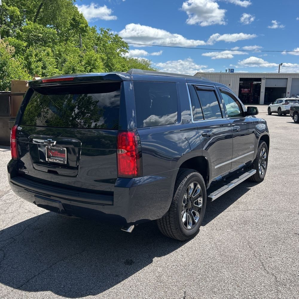 Used 2018 Chevrolet Tahoe LT w/ LT Signature Package AWD/4WD image 5