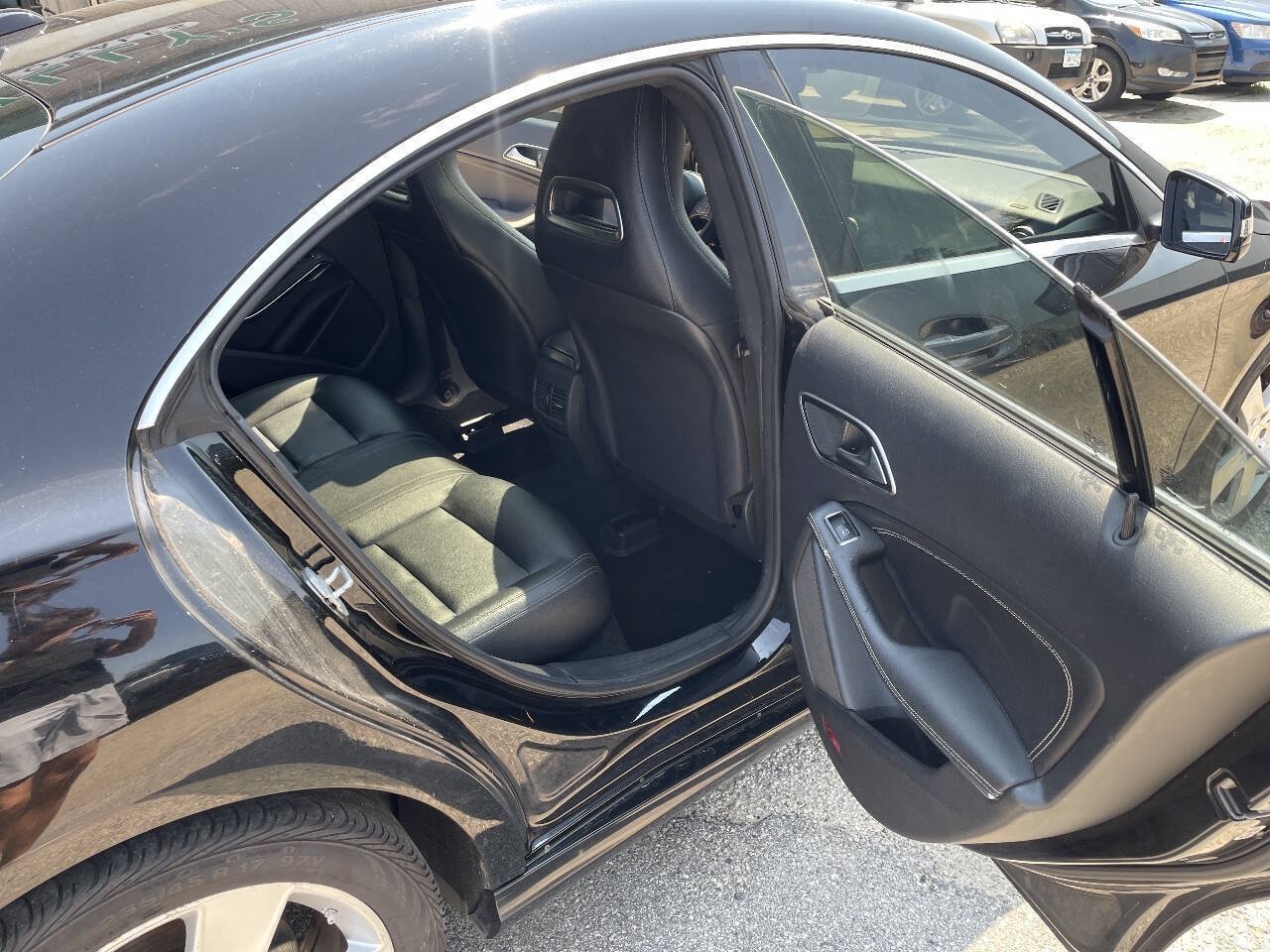 Used 2017 Mercedes-Benz CLA 250 4MATIC image 29