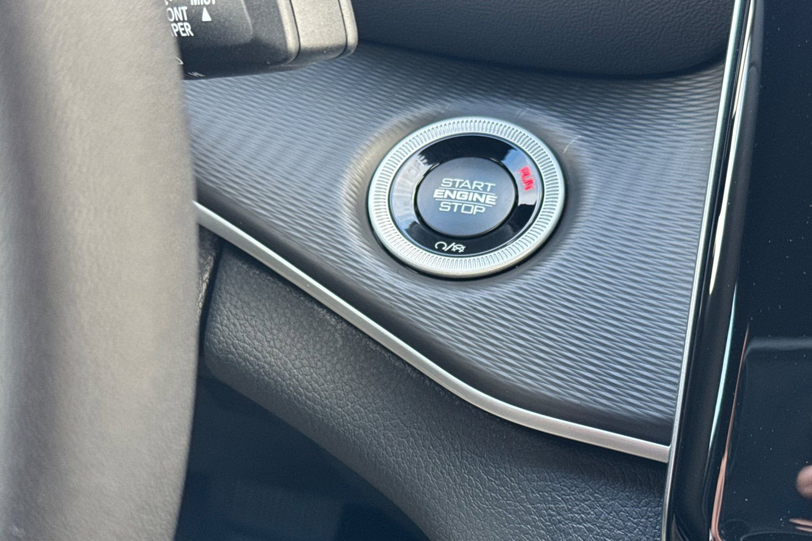 New 2025 Jeep Grand Cherokee L Altitude image 28