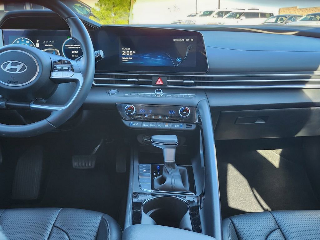 Certified 2024 Hyundai Elantra Limited image 17
