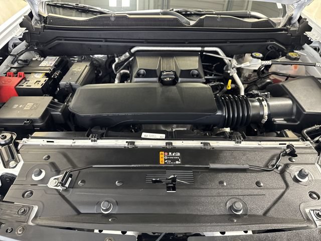 Certified 2024 Chevrolet Colorado Trail Boss w/ Technology Package AWD/4WD image 29