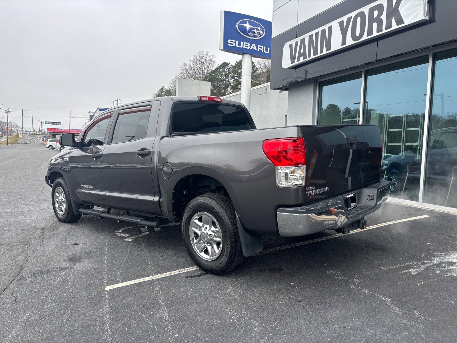 Used 2011 Toyota Tundra 2WD CrewMax w/ Tow Pkg image 2