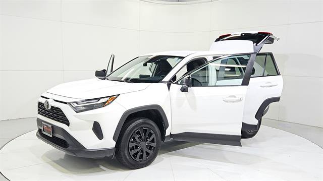 Used 2025 Toyota RAV4 LE FWD image 30
