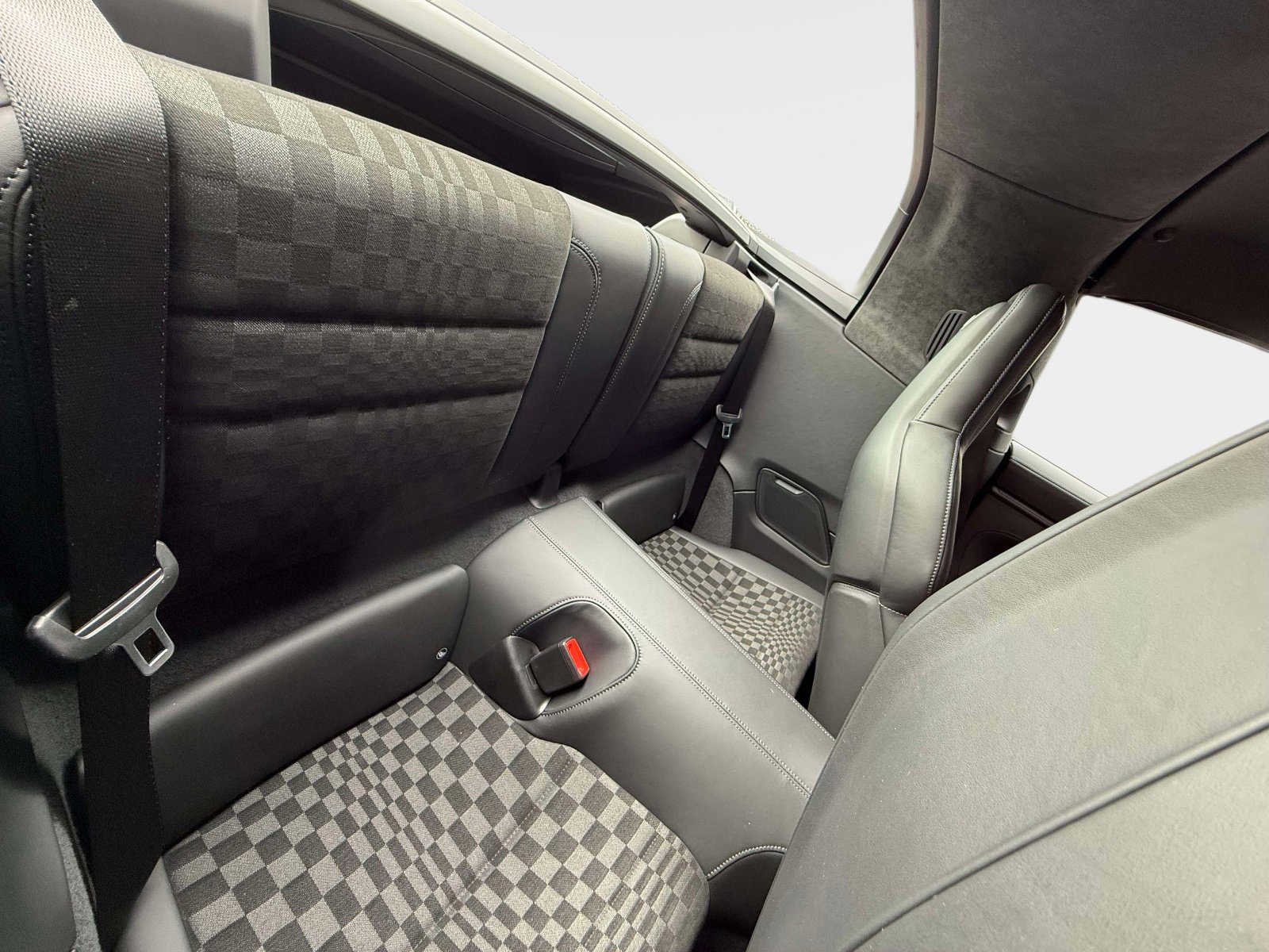 Used 2026 Porsche 911 Targa 4 GTS image 32