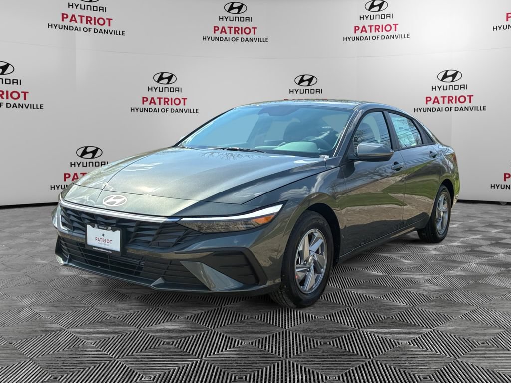 Used 2026 Hyundai Elantra SE FWD image 7