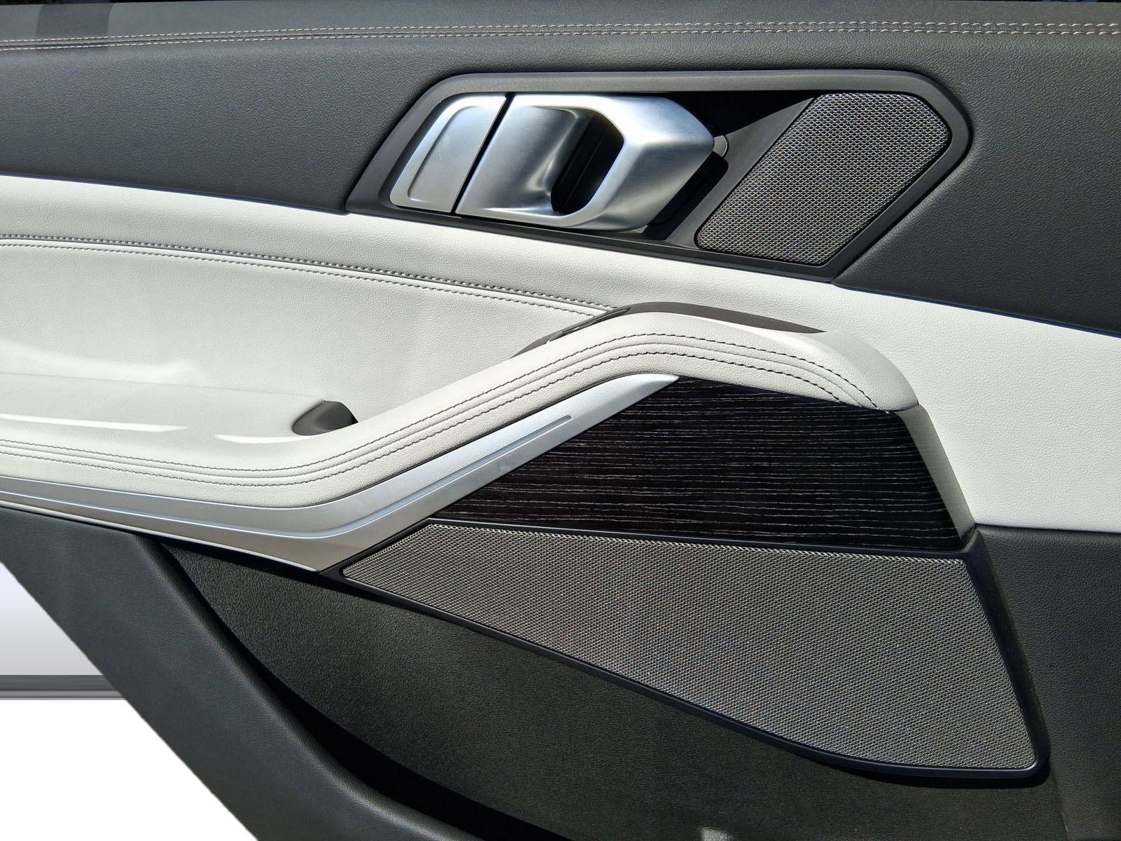 Certified 2024 BMW X5 xDrive50e w/ M Sport Package image 29