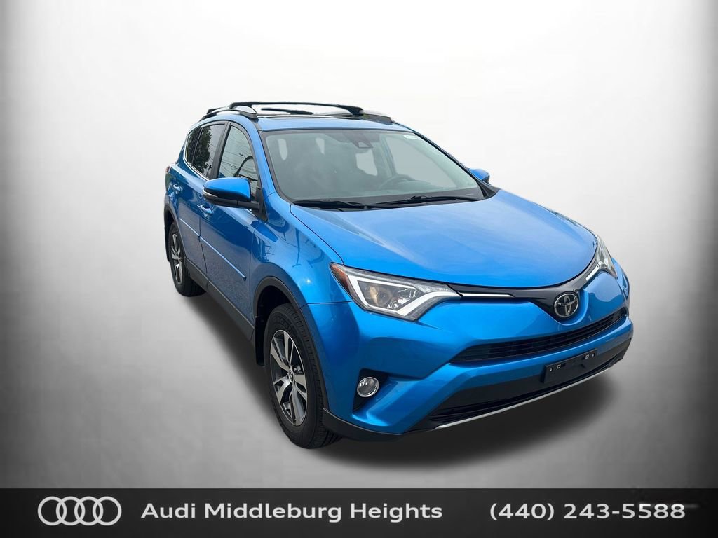 Used 2018 Toyota RAV4 XLE AWD/4WD image 1