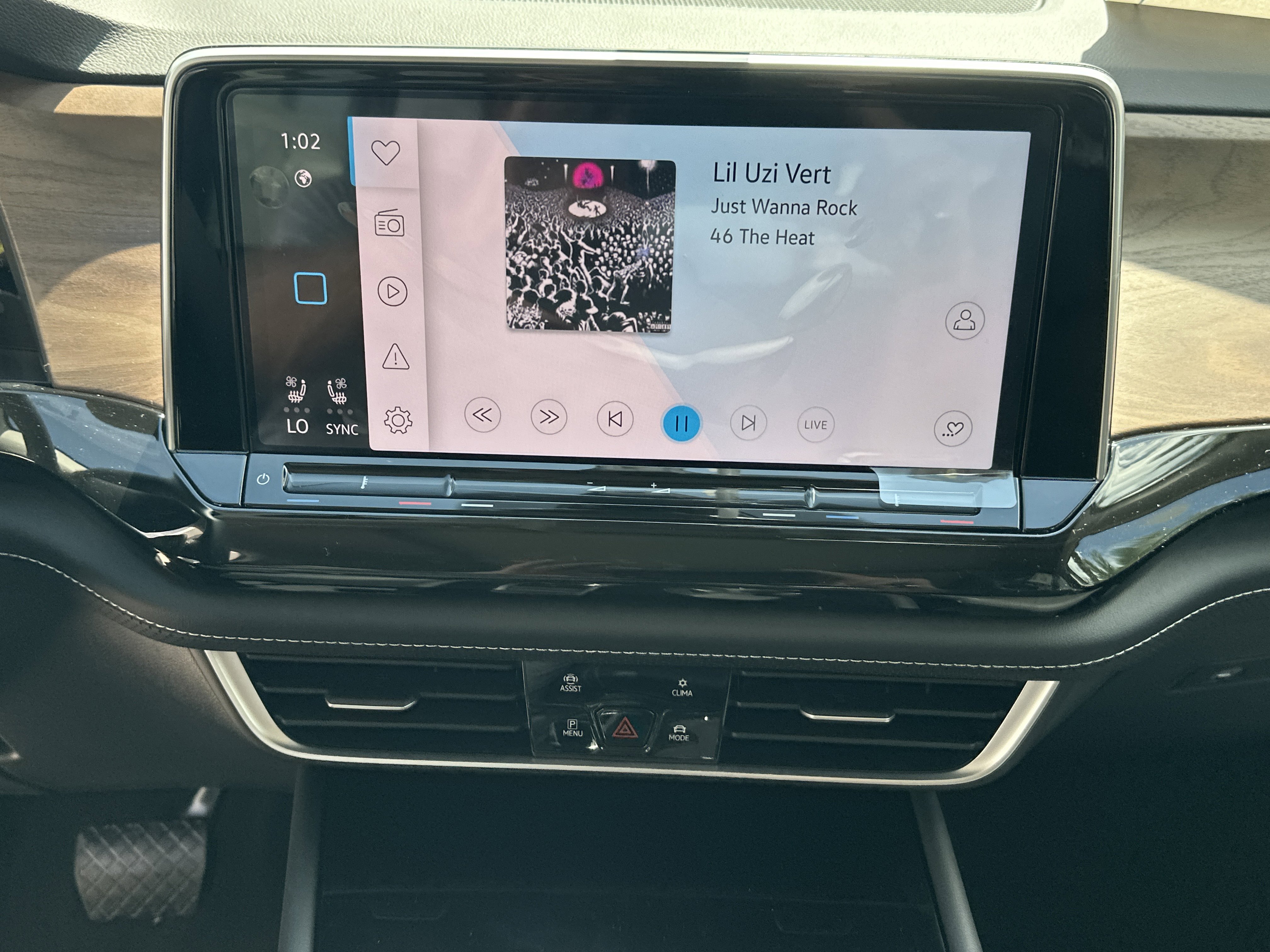 New 2026 Volkswagen Atlas SE image 20