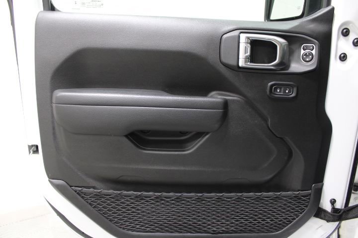 Used 2025 Jeep Wrangler Unlimited Rubicon image 17