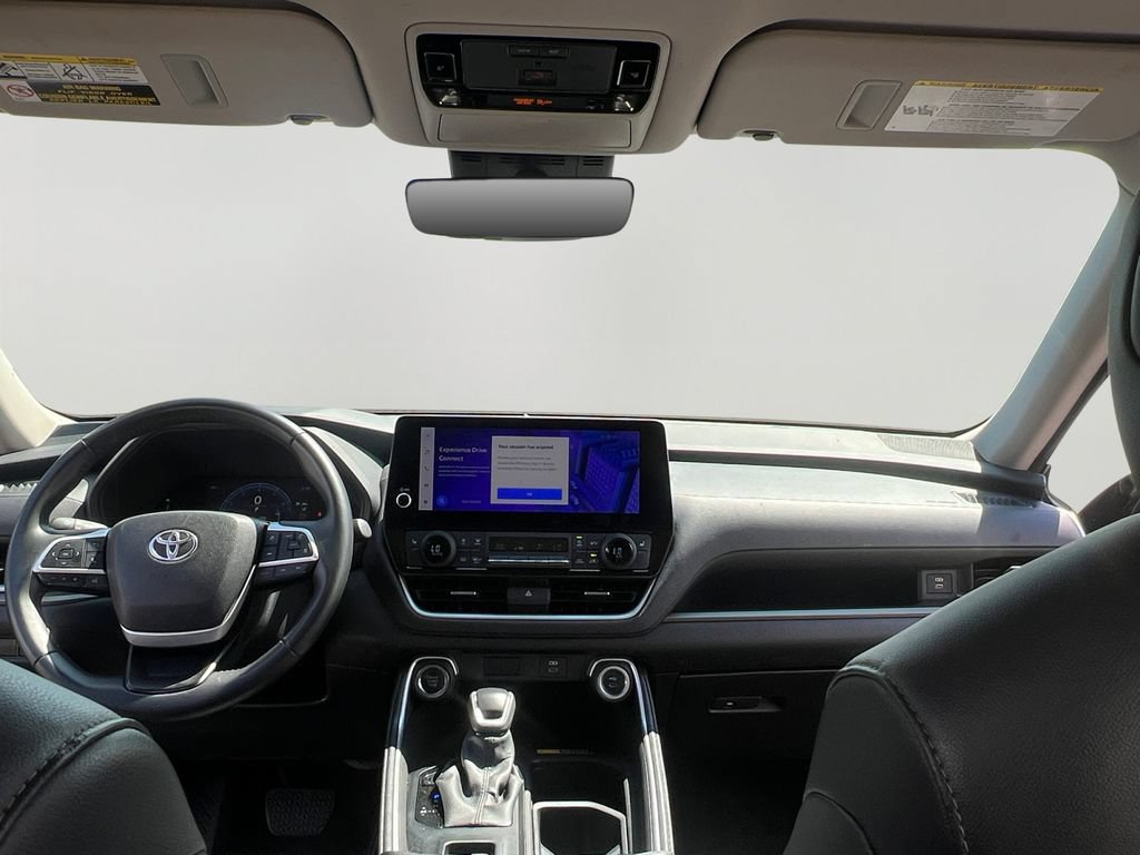 Used 2025 Toyota Grand Highlander AWD image 10