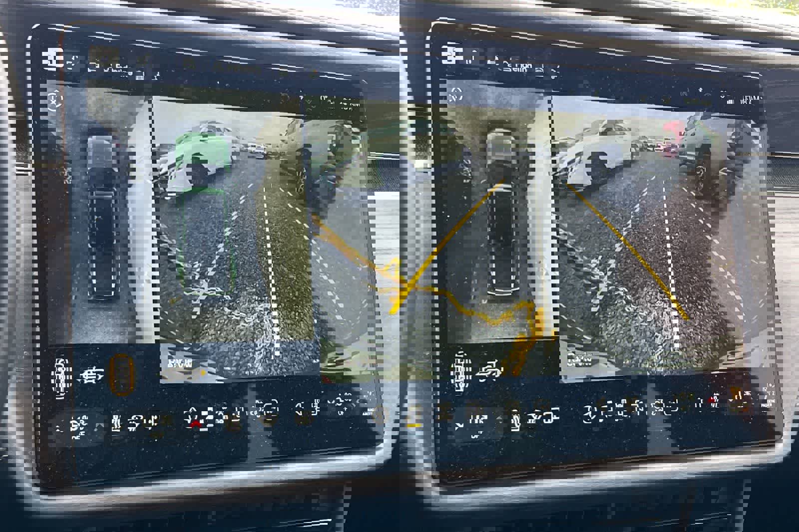 Used 2022 Rivian R1T Adventure image 20