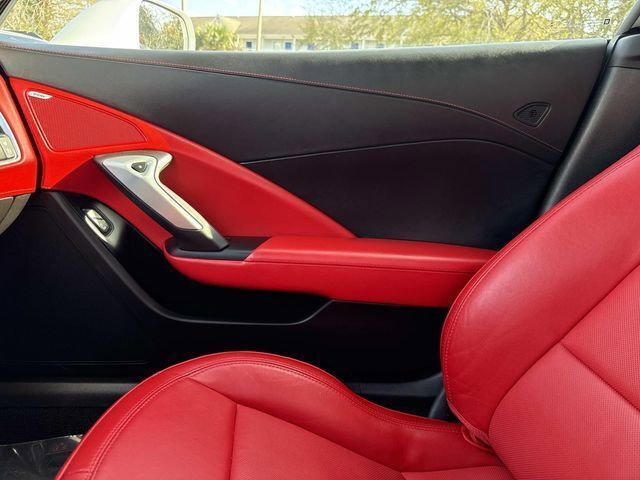 Used 2015 Chevrolet Corvette Stingray Convertible w/ 3LT Preferred Equipment Group image 30