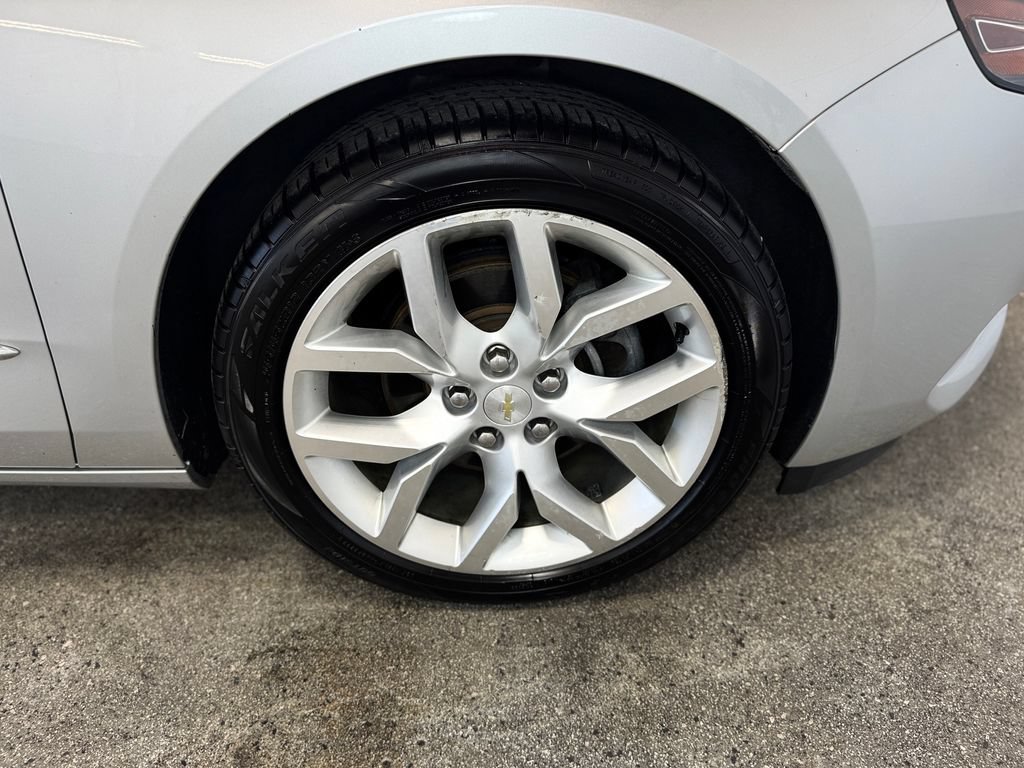 Used 2018 Chevrolet Impala Premier FWD image 29