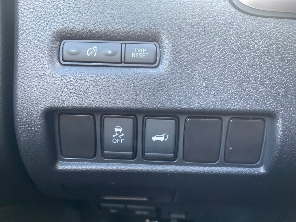 Used 2017 Nissan Murano SL image 9