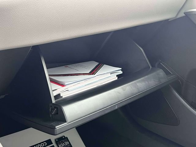 Used 2024 Toyota Corolla Cross L image 29