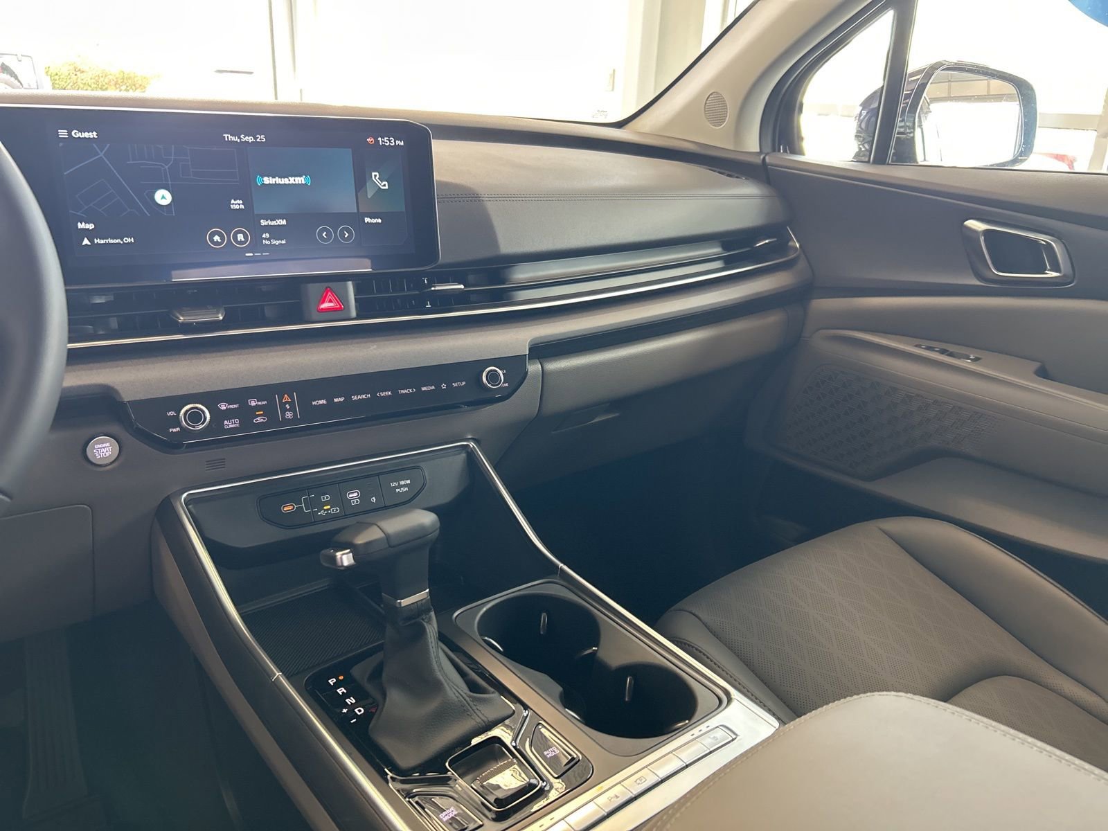 New 2026 Kia Carnival EX image 25