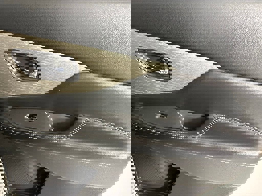 Used 2016 Nissan Murano SV image 15