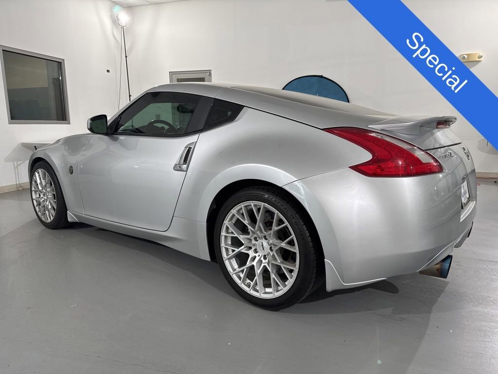 Used 2012 Nissan 370Z Touring w/ Sport Pkg RWD image 5