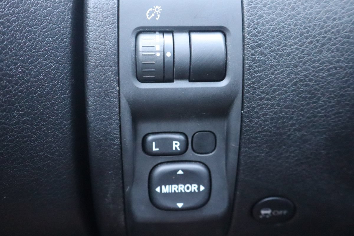 Used 2010 Subaru Impreza 2.5i Premium AWD/4WD image 29