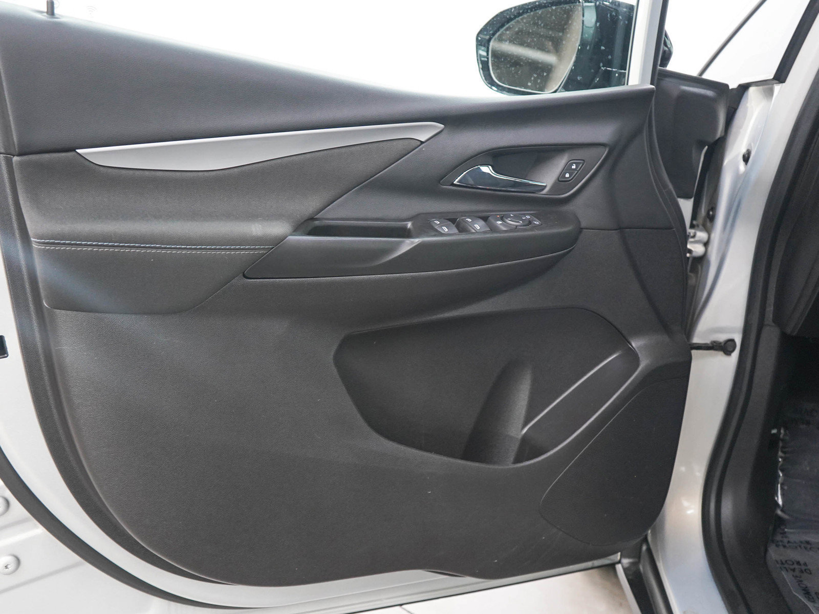 Used 2023 Chevrolet Bolt LT w/ Driver Confidence Package FWD image 19