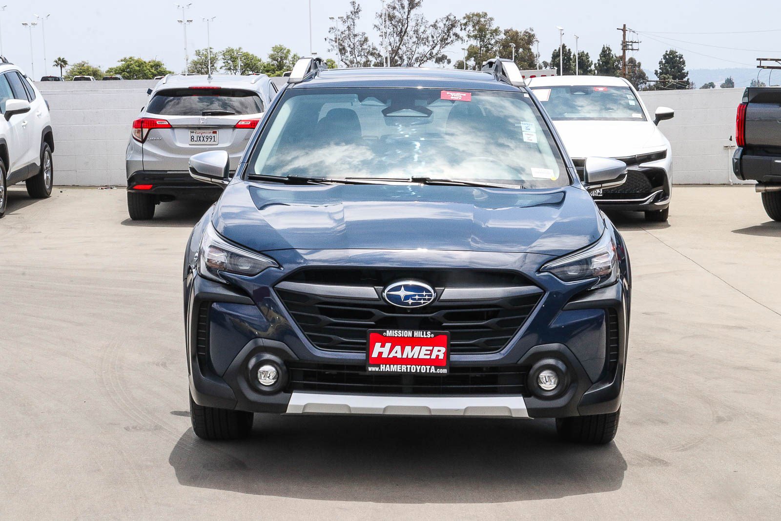 Used 2024 Subaru Outback Touring XT AWD/4WD image 2