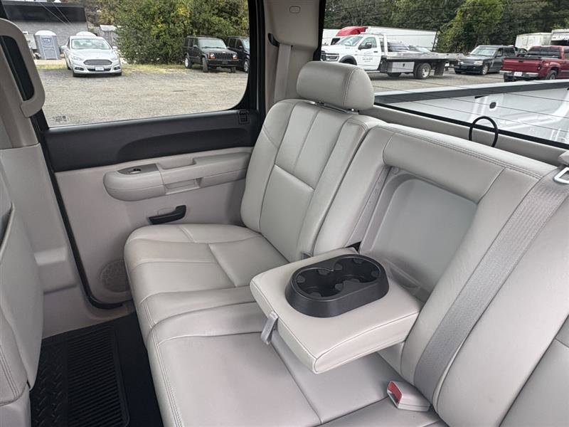 Used 2011 Chevrolet Silverado 3500 LT w/ Snow Plow Prep Package image 12