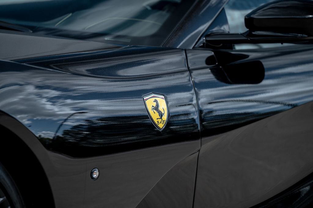 Used 2022 Ferrari 812 GTS RWD image 37