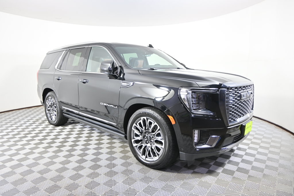 Used 2024 GMC Yukon Denali Ultimate AWD/4WD image 9