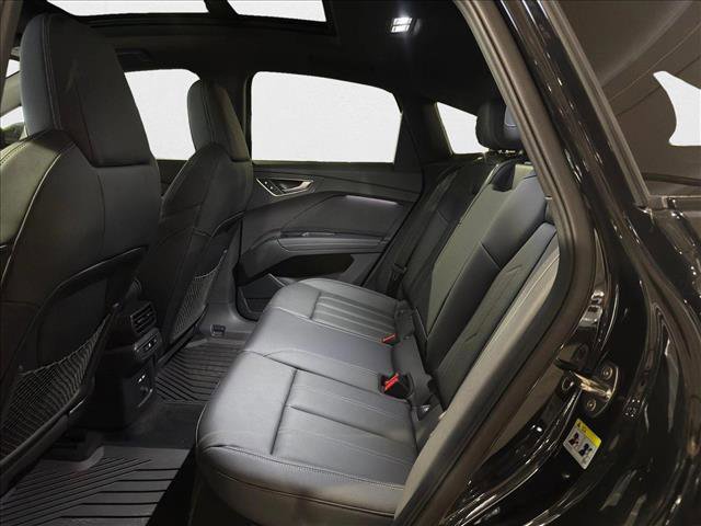 New 2025 Audi Q4 e-tron Premium image 17